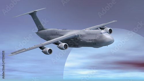 Militärisches Grossraum Transportflugzeug im Flug