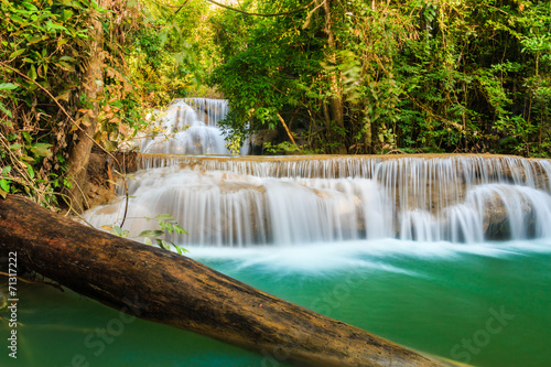 Fototapeta Naklejka Na Ścianę i Meble -  Waterfall Huay Mae Kamin