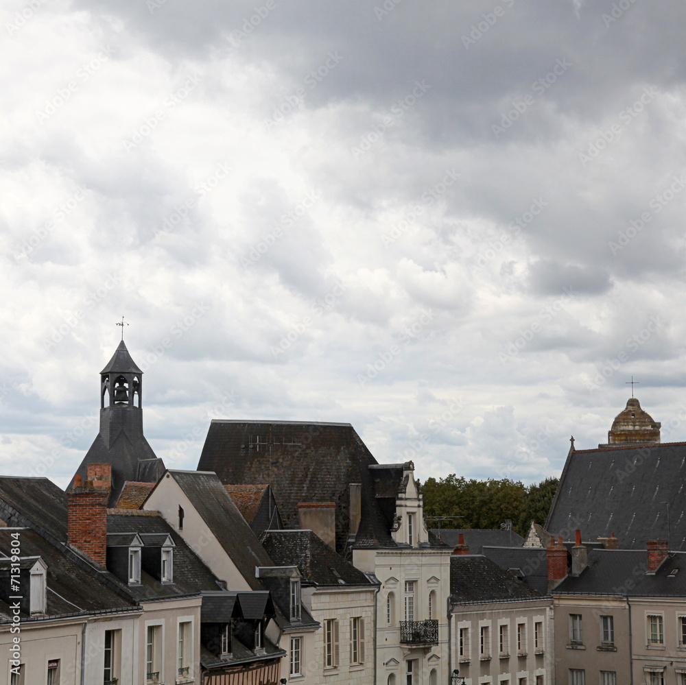 Tour de l'horloge et toits de la ville - Amboise. Tour de l'horloge et toits de la ville - Amboise.