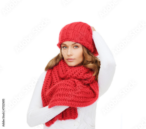 young woman in winter clothes © Syda Productions