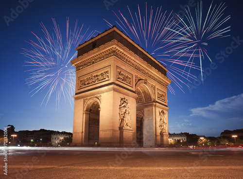 Photography Arc de Triomphe, Paris lit up by Fireworks