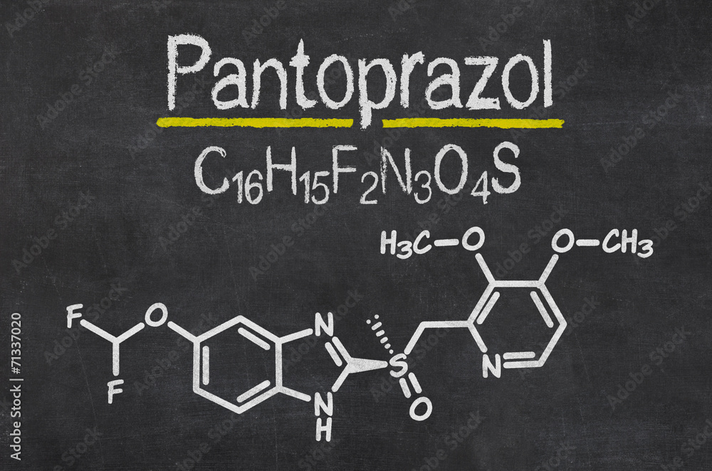Schiefertafel mit der chemischen Formel von Pantoprazol Schiefertafel mit der chemischen Formel von Pantoprazol