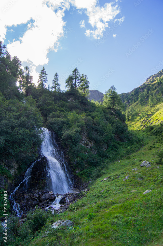 Fototapeta Wasserfall bei Matrei in Osttirol
