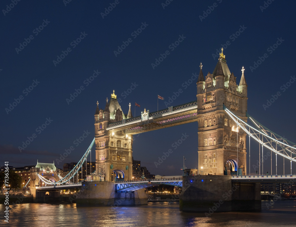 Tower Bridge - obrazy, fototapety, plakaty 