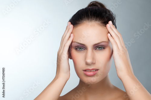 Wallpaper Mural Mädchen hat Migräne Torontodigital.ca