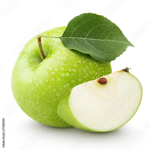Leinwand Poster Grüner Apfel mit Blatt und in Scheiben schneiden isoliert auf einem weißen