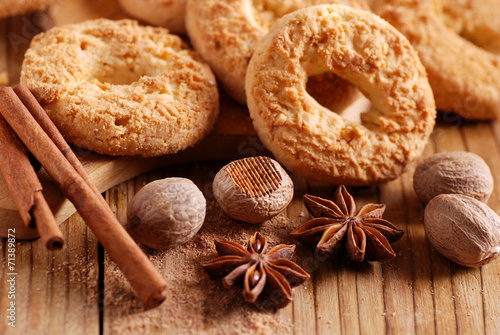 biscotti speziati alla noce moscata e cannella