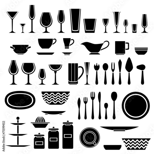 Set of silhouettes of cookware and kitchen accessories