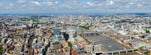 Fototapeta Naklejka Na Ścianę i Meble -  River Thames Panorama over London Landmarks