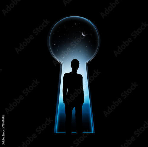 Silhouette eines Mannes vor Schlüsselloch