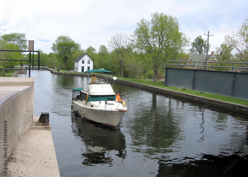 Fototapeta premium Rideau Canal Merrickville boat before lock 2008