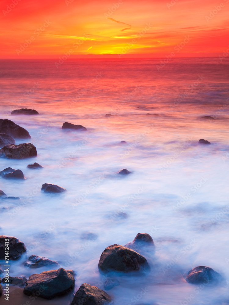 Obraz premium Rocky Coast Sunset in San Francisco