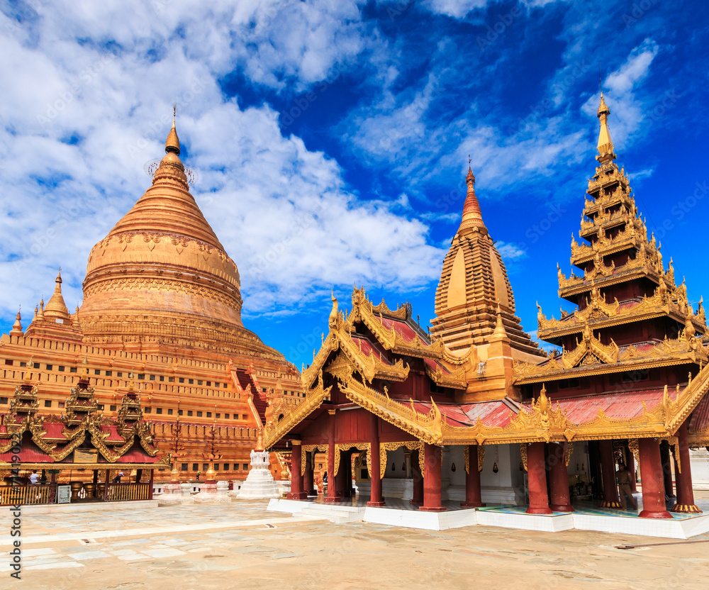 Shwe Zi Gon pagoda in Nyaung-U Bagan, Myanmar
