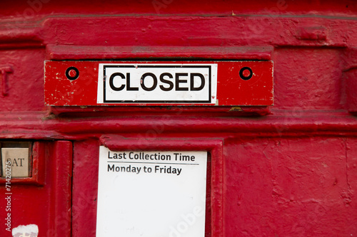 Wallpaper Mural a closed british red letterbox. Torontodigital.ca