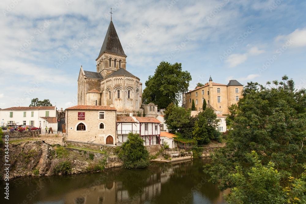 Eglise de Mareuil-sur-Lay
