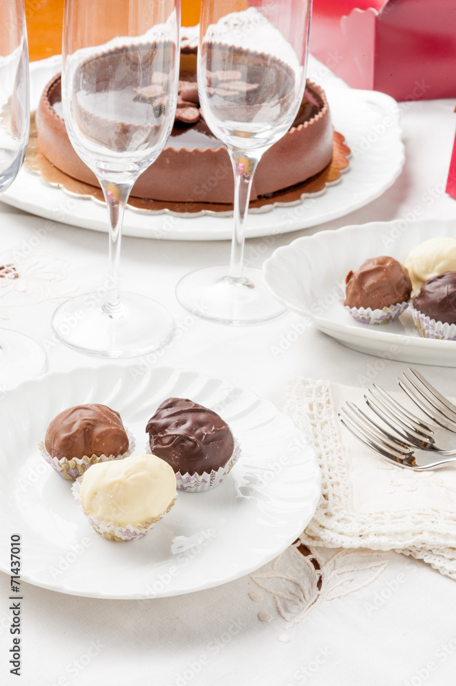 Cioccolatini boeri ai tre gusti di cioccolato Cioccolatini boeri ai tre gusti di cioccolato