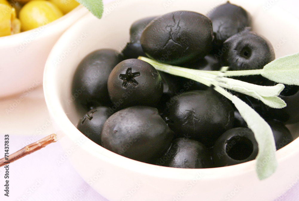 Schwarze Oliven