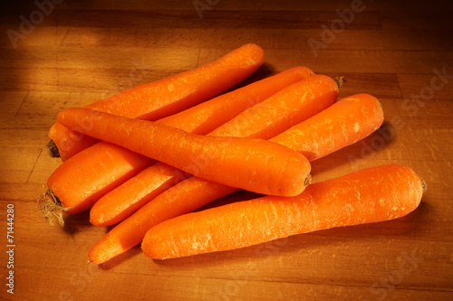 Obraz na plátně Raw Carrots