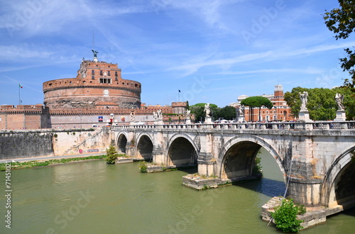Majestatyczny zamek św. Anioła w Rzymie, Włochy   #71451021