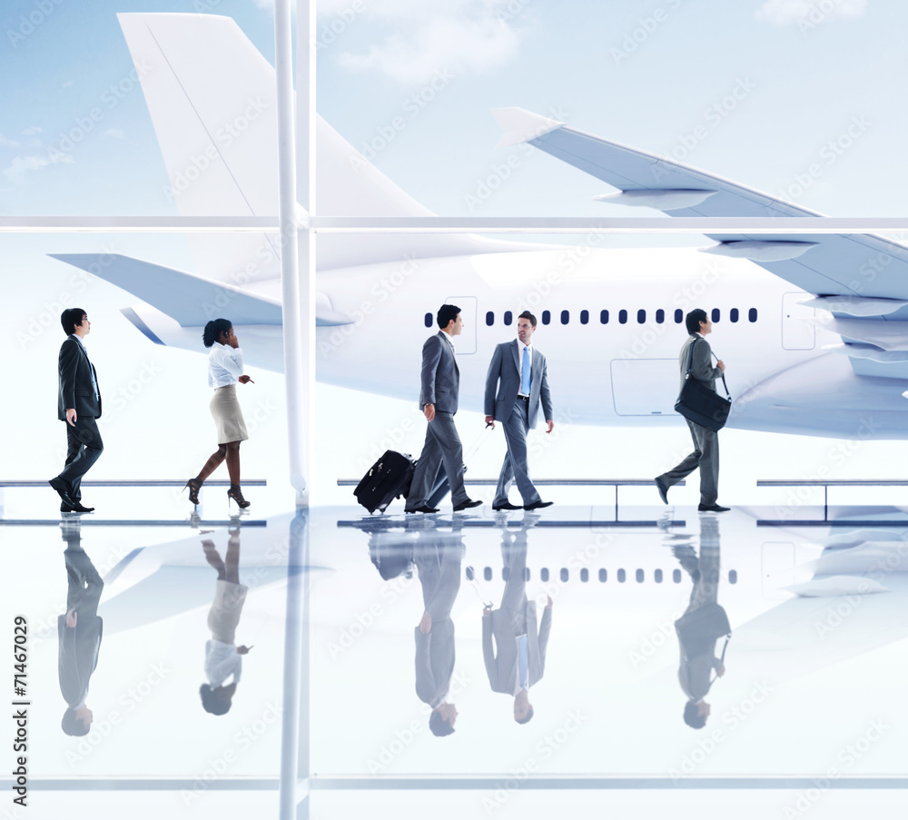 Fototapeta premium Business People Walking in the Airport