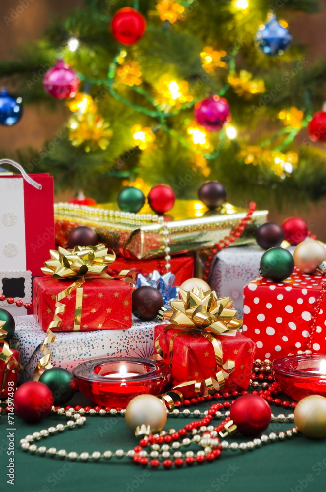 Christmas Gifts and Christmas Tree Christmas Gifts and Christmas Tree
