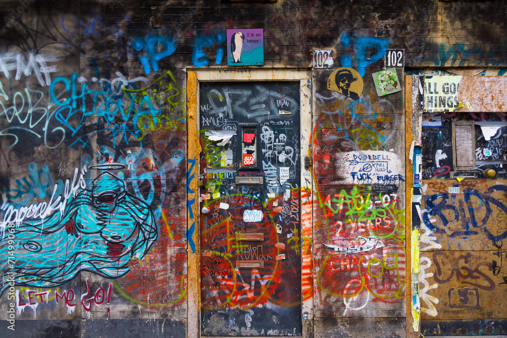 Obraz premium Malowane graffiti na ścianach w Amsterdamie