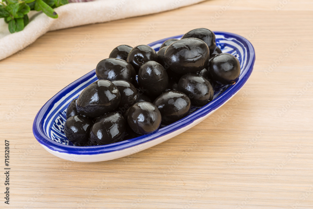 Black olives Black olives
