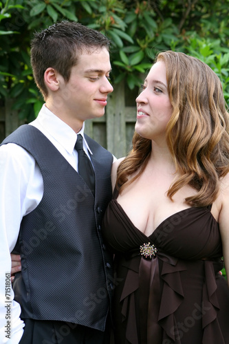 Loving Prom Couple © Susan Stevenson