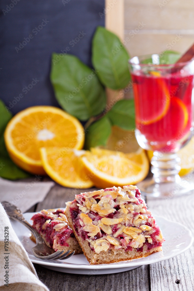 Berry cake bars with caramel almond topping Berry cake bars with caramel almond topping