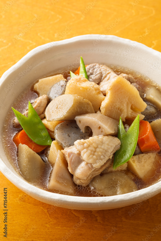 煮物 Cooking of simmered vegetable and chicken 煮物 Cooking of simmered vegetable and chicken