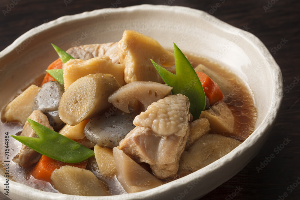 煮物 Cooking of simmered vegetable and chicken 煮物 Cooking of simmered vegetable and chicken