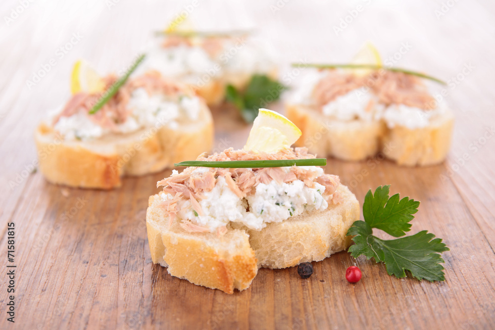 bread with tuna and cheese spread bread with tuna and cheese spread