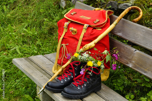 Rucksack, Wanderstiefel, Stock