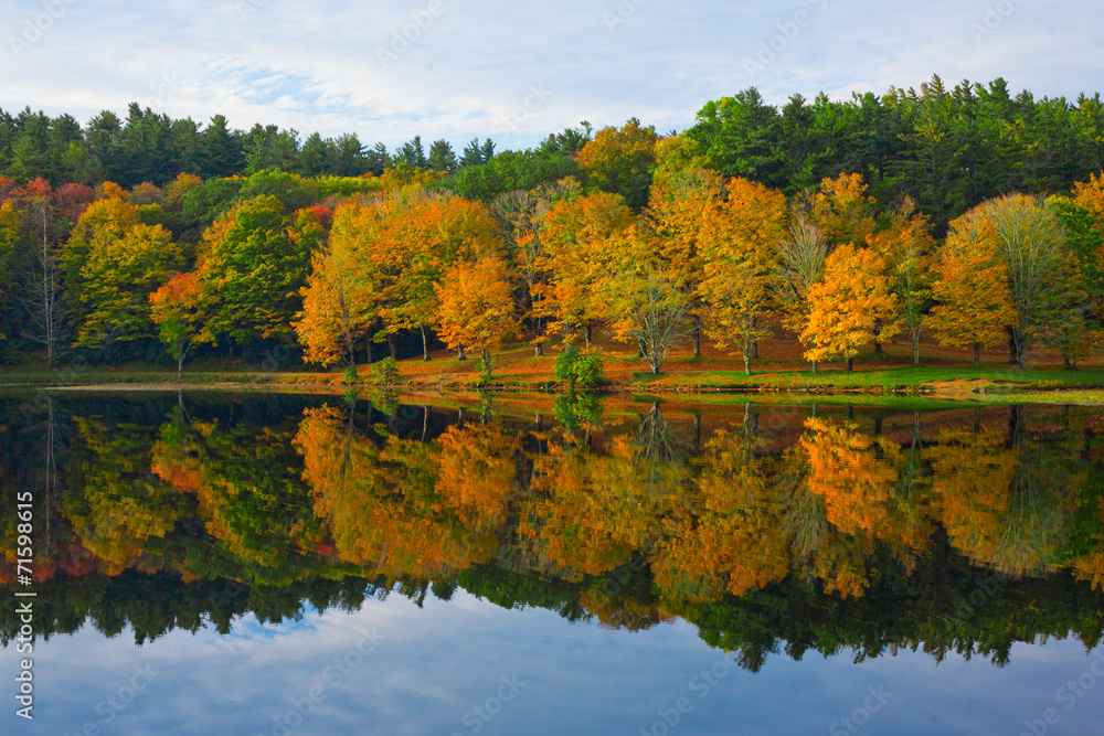 Fototapeta premium Colorful lake