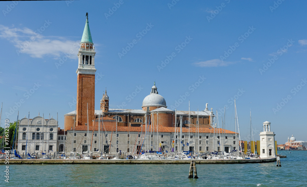 Basilique et le Campaline San Giorgio Maggiore de Venise