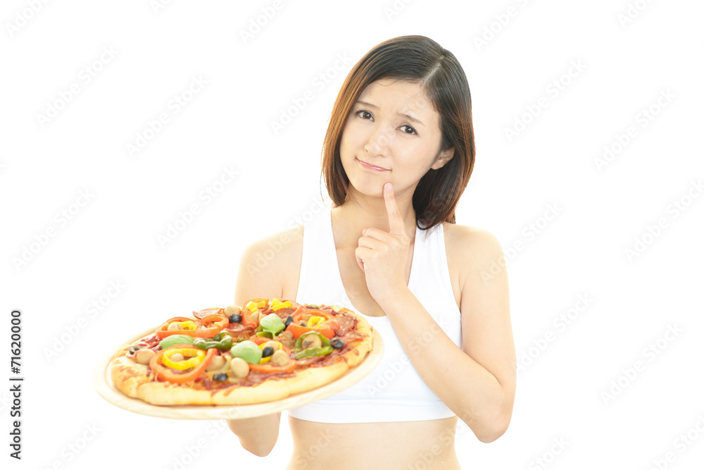 ピザを食べる女性 ピザを食べる女性