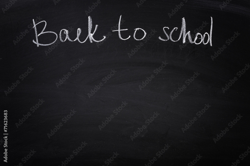 Obraz premium back to school test on chanlkboard