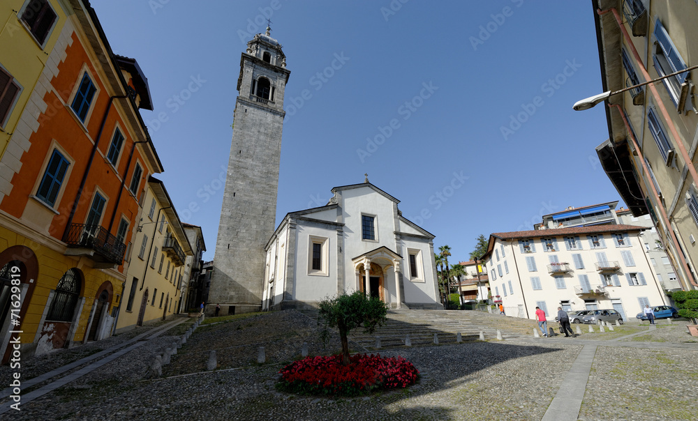 Place de l'église San Leonardo de Verbagna
