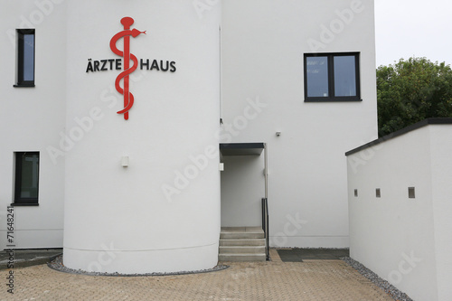 Cuadro en lienzo Ärztehaus III