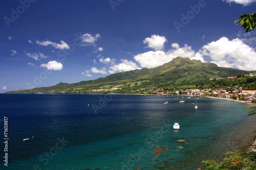Vue sur St Pierre et la Montagne Pelée