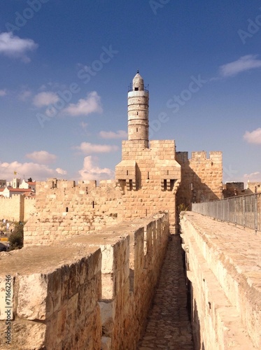 ramparts walk in Jerusalem © luzicat
