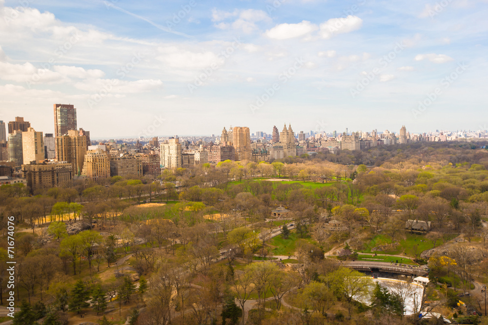 Fototapeta premium Jesienny widok na Central Park z okna hotelu, Manhattan,