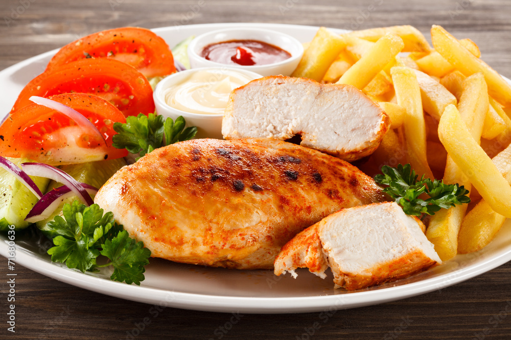 Grilled chicken fillets and vegetables Grilled chicken fillets and vegetables
