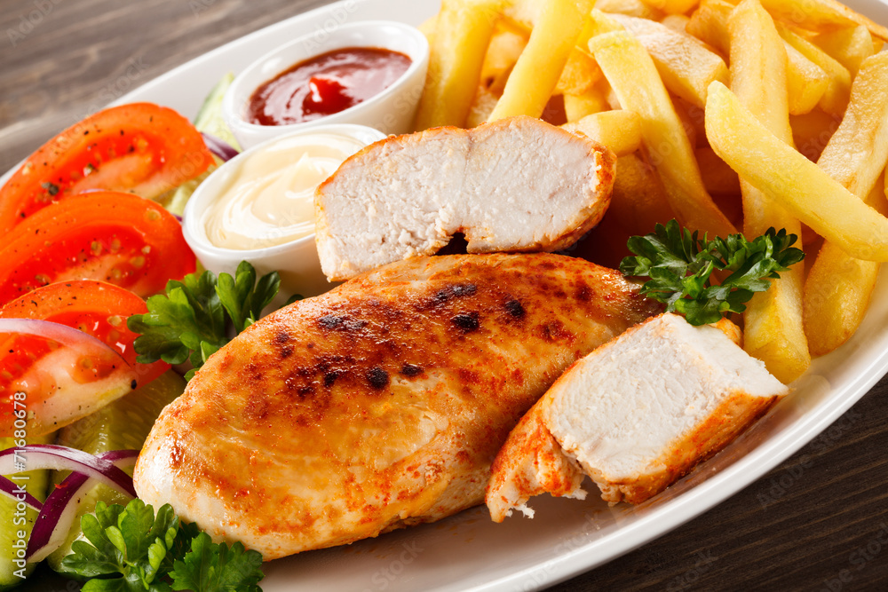 Grilled chicken fillets and vegetables Grilled chicken fillets and vegetables