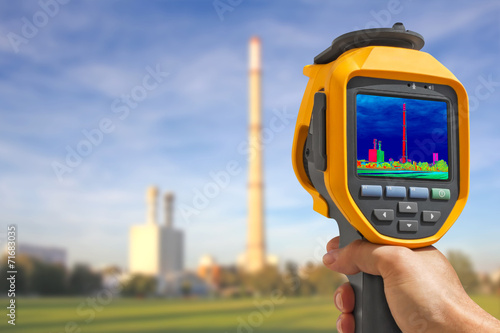 Record heat emission at the Chimney of energy station with infrared thermal cameras 