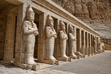 Fototapete Ägypten Hatschepsut in der Nähe von Luxor in Ägypten  © Pakhnyushchyy