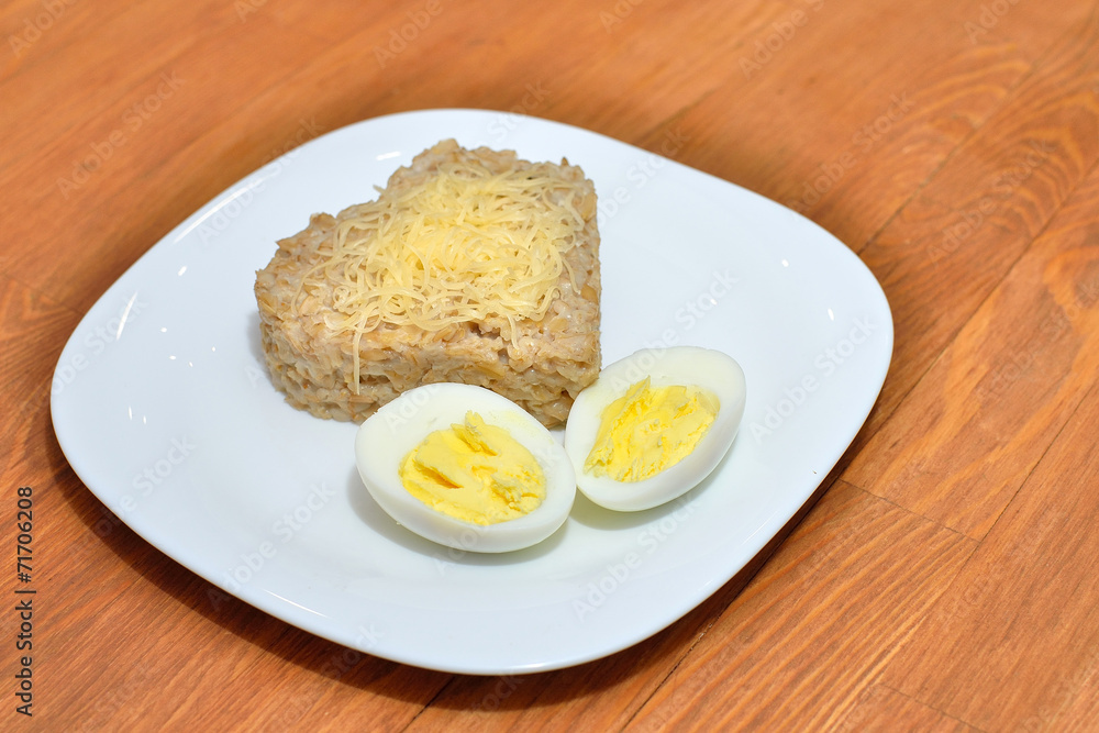 Овсяная каша с яйцом и сыром Овсяная каша с яйцом и сыром