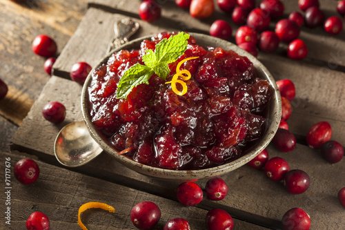 Homemade Red Cranberry Sauce