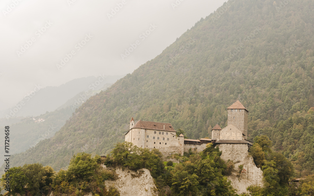 Algund, Dorf Tirol, Schloss Tirol, Vinschgau, Alpental, Italien