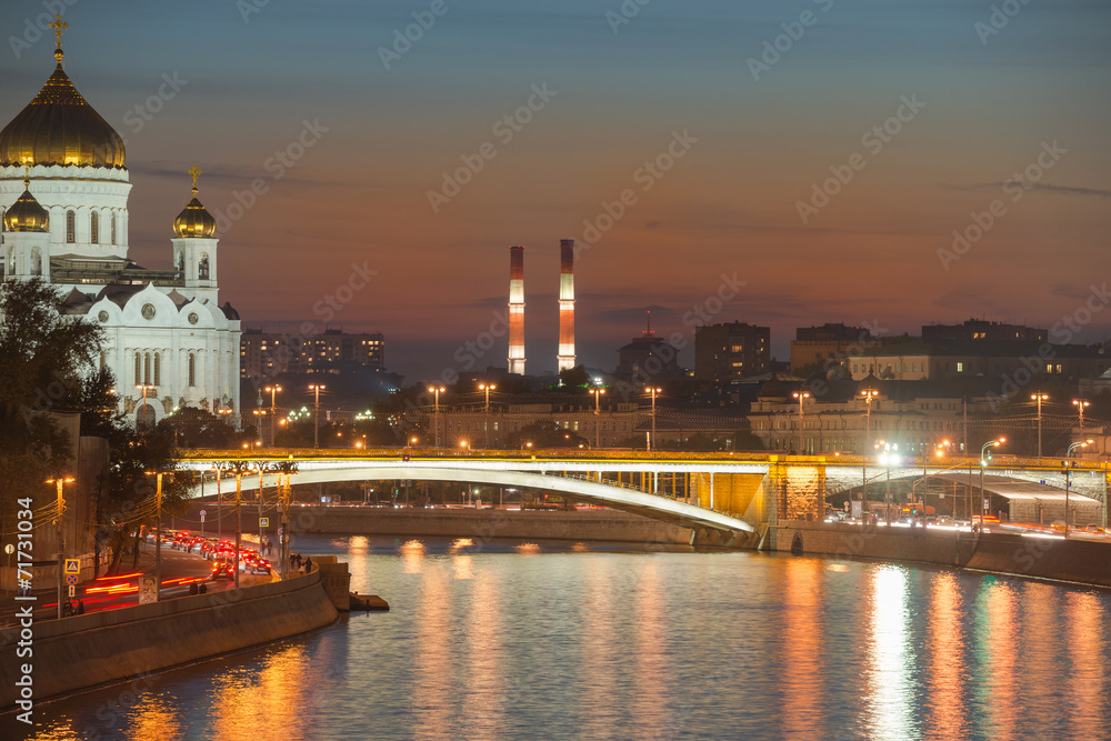 Moskva River, Big Stone Bridge and Cathedral of Christ the Savio